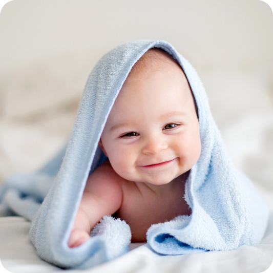 Körperpflege vom Baby - sauber vom Kopf bis zu den Füssen